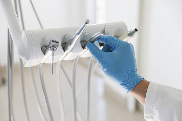 Professional Teeth Cleaning And Checkup technician working in Hooks, TX